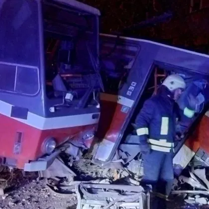 Повдигнаха обвинение на млад мъж за инцидента с трамвай в София Това