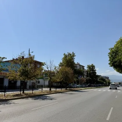 Читатели на GlasNews bg сигнализираха за пешеходна пътека която според тях