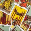 Месечен таро хороскоп за септември 2025: Какво вещаят картите за всяка зодия