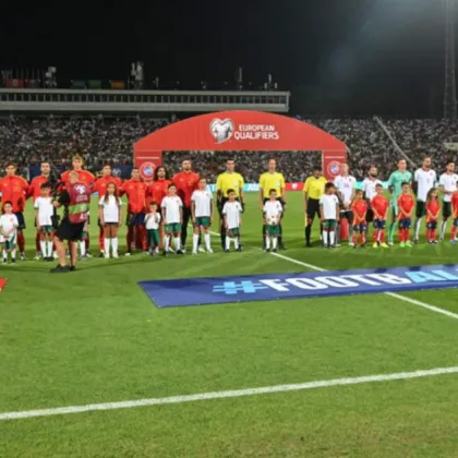 България загуби с 0 3 от Испания в първи квалификационен мач