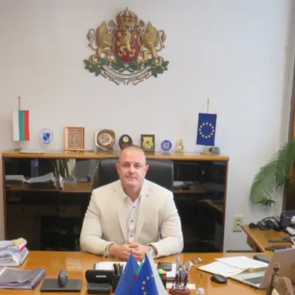 След посегателството над директора на полицията в Русе Николай Кожухаров министърът на