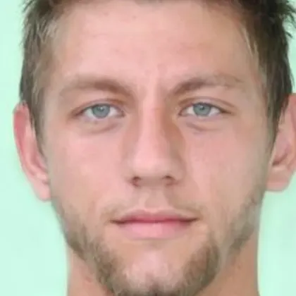 Оставиха в ареста учителя по физическо задържан за сексуално посегателство