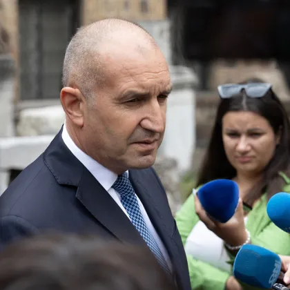 Искам да изразя своята солидарност с гражданите на Плевен и