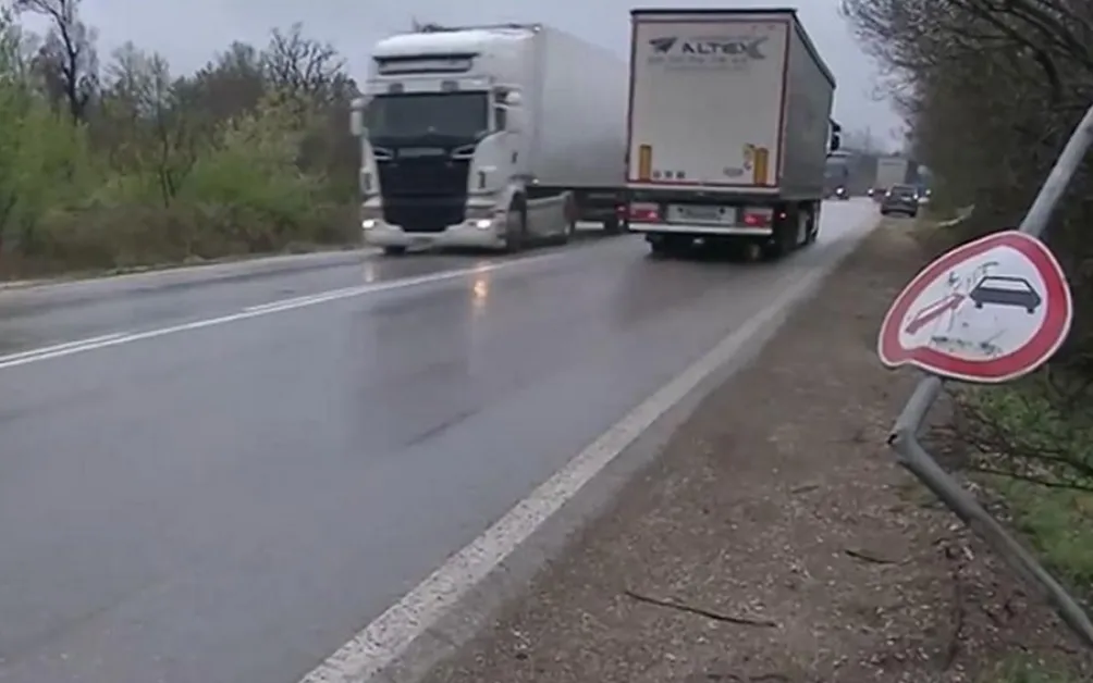 Започна ремонтът на пътя I-3 Бяла - Ботевград в участъка, където загина Сияна