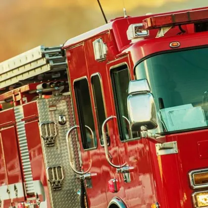 Пожар се разрази между столичните район Връбница и квартал Обеля