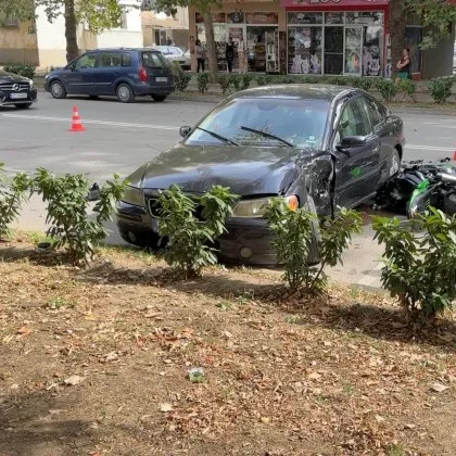 Разкриха подробности за катастрофата, отнела живота на моторист в Казанлък СНИМКИ