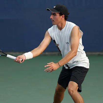 Иван Иванов спечели историческия български финал при юношите на US