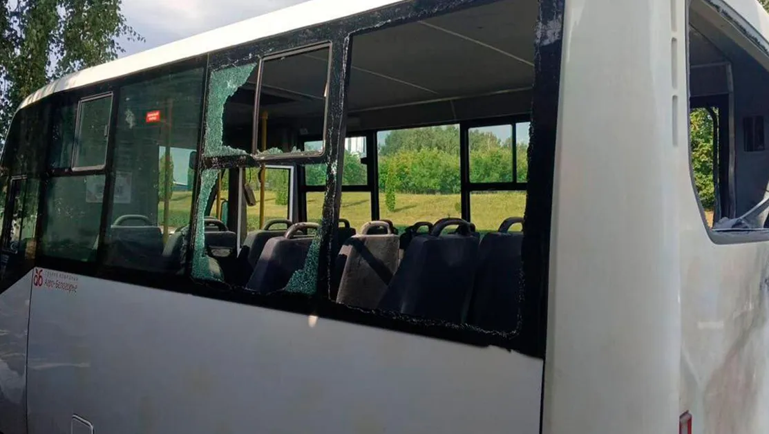 Украински дрон атакува автобус в Белгородска област, шофьорът е убит
