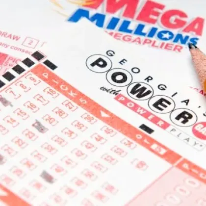 Двама американци спечелиха джакпота на Powerball от близо 1 8 милиарда