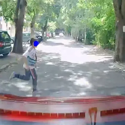 Поредна опасна ситуация с дете изскочило внезапно на пътното платно