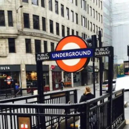 Днес движението на влаковете в Лондонското метро е силно нарушено