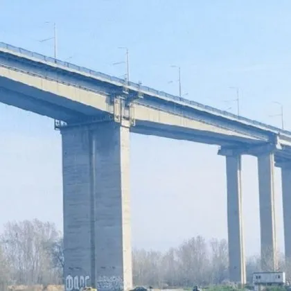 Жив е мъжът, скочил от Аспаруховия мост