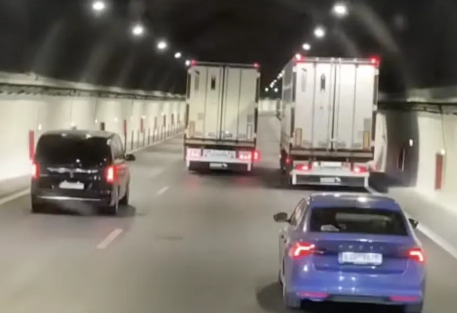 Турски тирове с агресивно каране у нас, въпреки множество сигнали към 112 ВИДЕО