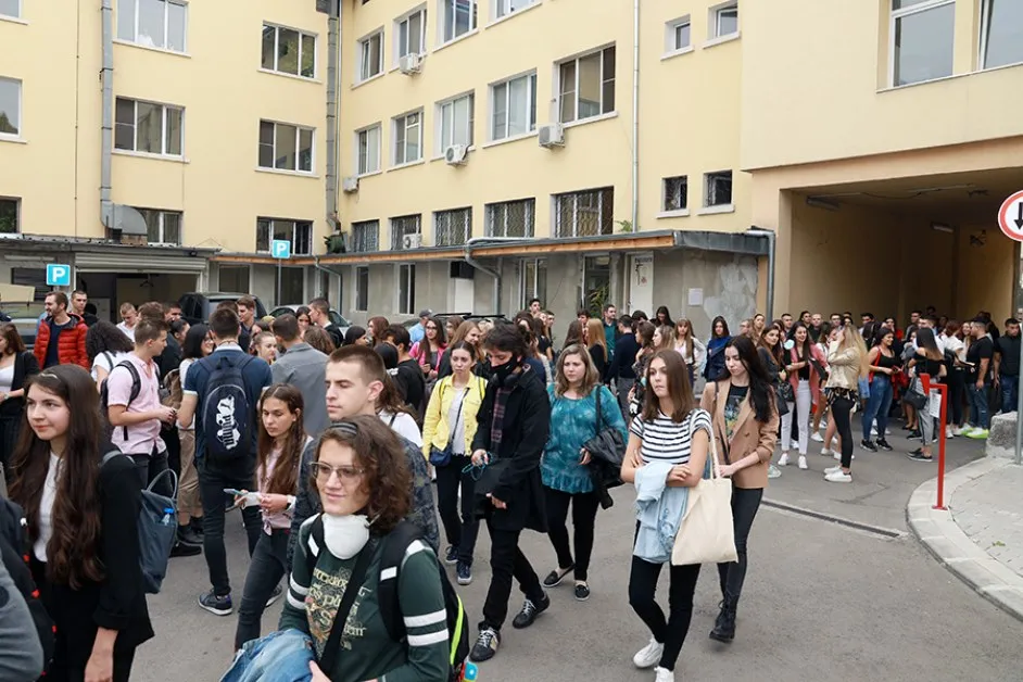 Второ класиране за „Медицина", „Дентална медицина" и „Фармация" в  МУ-София