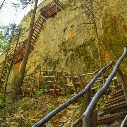 Туристка падна от Дяволската пътека край с Борино която е