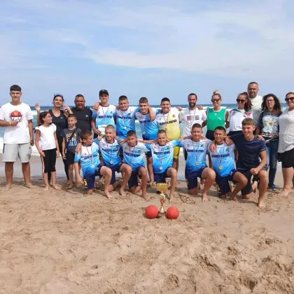 Отборът по плажен хандбал на Труд спечели за втора поредна