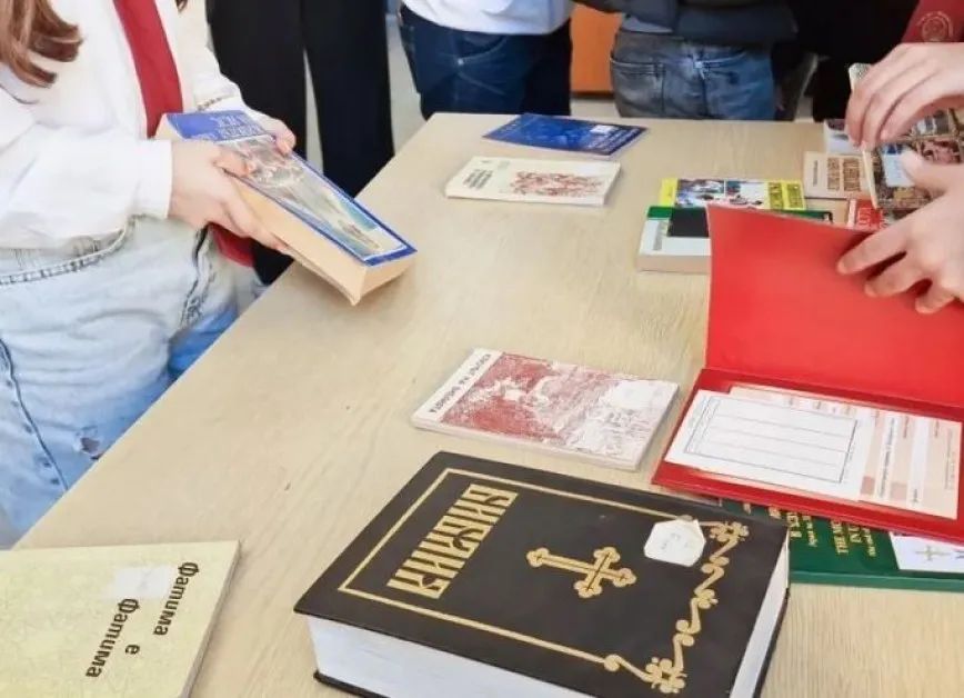 Протест срещу въвеждането на "Добродетели и религии" в София