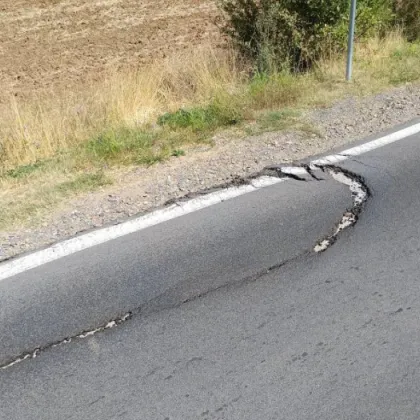 Шофьори сигнализират за пореден случай на некачествен ремонт на пътната