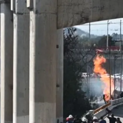 Трима души загинаха а около 70 бяха ранени при мощна