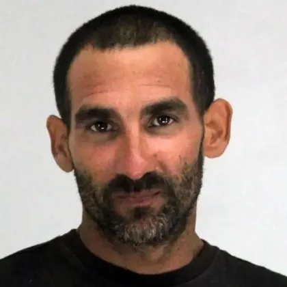 Твърди се че мъж е обезглавил управител на мотел след