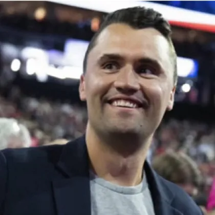 Все още се издирва убиецът на десния активист Чарли Кърк