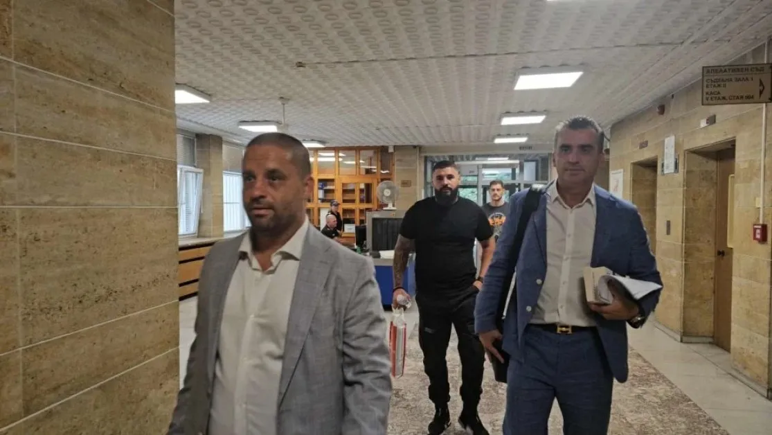Свободен Георги се срещна с Дебора в съдебната зала ВИДЕО
