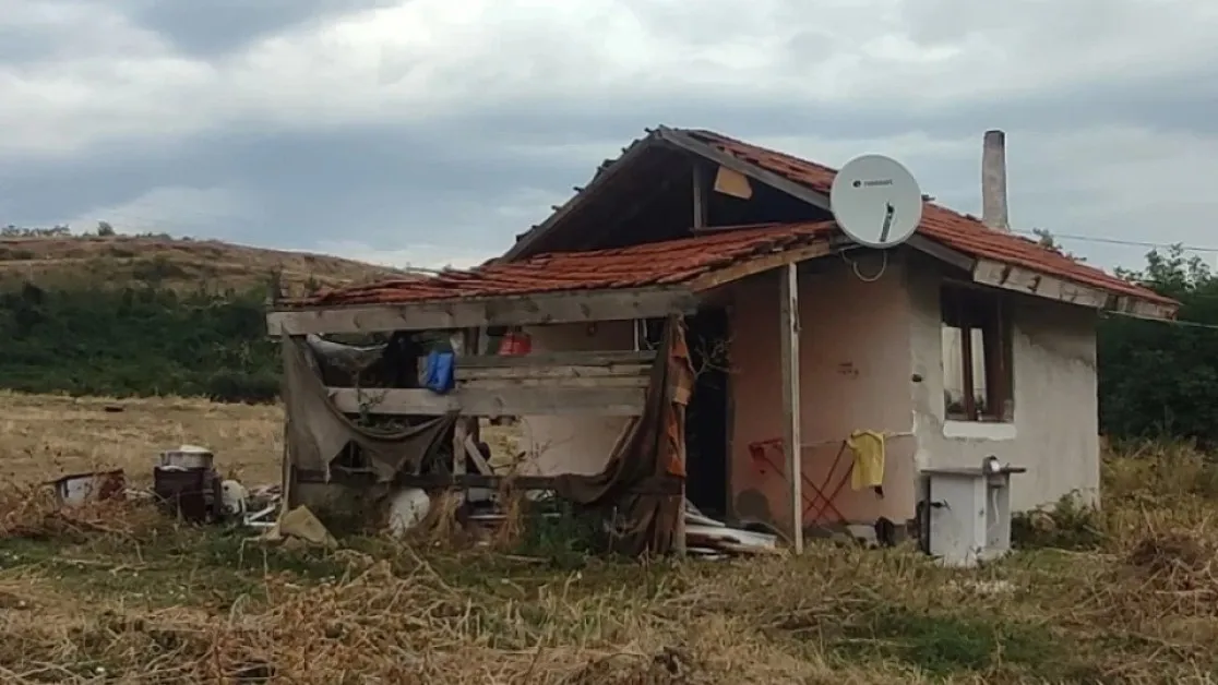 Вижте СНИМКИ на убитата в Крайници жена и съпруга й