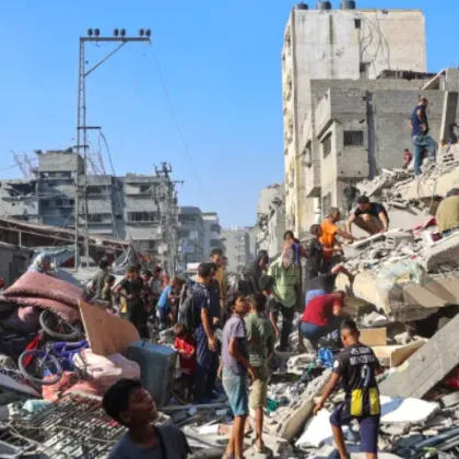 В събота израелските военни пуснаха листовки призоваващи жителите в западните