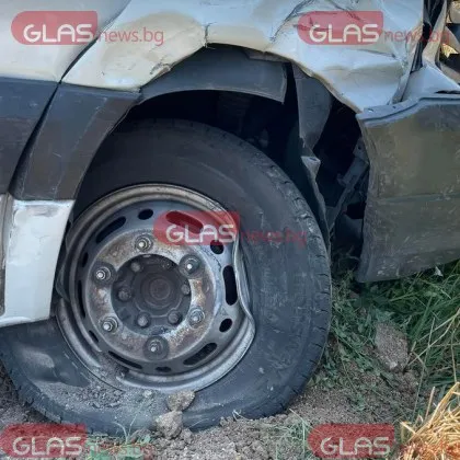 Трима души са пострадали при катастрофата на пътя Стара Загора –