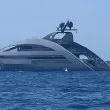 Гигантски кораб с мистериозен силует е заснет в морето: какво е това?