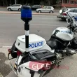Водач спретна гонка с полицаи, вряза се в участък на МВР