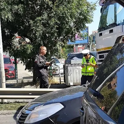 Бетоновоз е блъснал пешеходец на ул Любляна в София съобщават