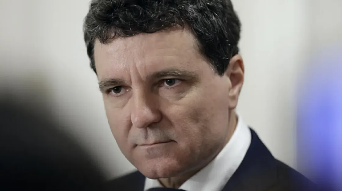 Румънският президент обясни защо не планира да сваля руски дронове над Украйна