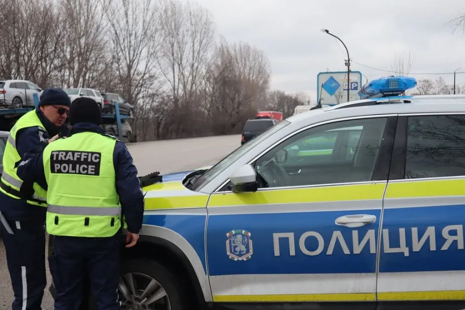 Разкриха софийски джамбази, опоскали джип