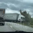 Тежък инцидент с камион и кола на пътя Русе - Търново СНИМКИ