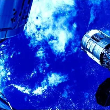 Космическият кораб превозващ 4 7 тона товар за Международната космическа станция