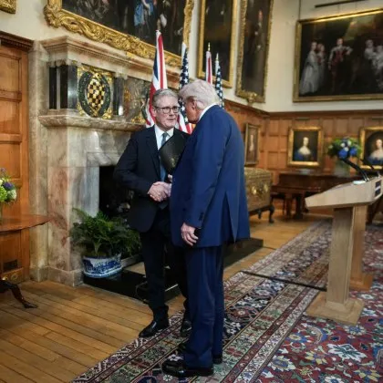 Президентът на САЩ Доналд Тръмп и премиерът на Великобритания Киър