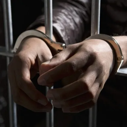 Зад решетките отива 52-годишният, обвинен за блудство с няколко малолетни