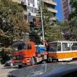 Камион и трамвай се сблъскаха в столицата СНИМКИ