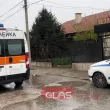 Мъж е открит мъртъв с порезни рани в дома си в Белащица