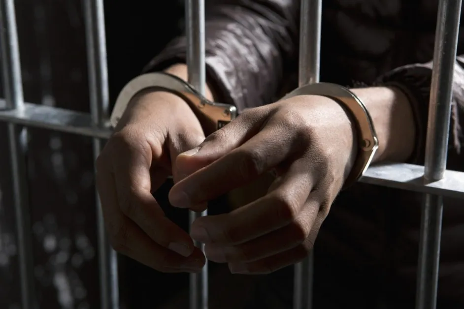 Зад решетките отива 52-годишният, обвинен за блудство с няколко малолетни