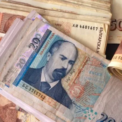 Асеновградчанин намери сума пари на улица в града и се