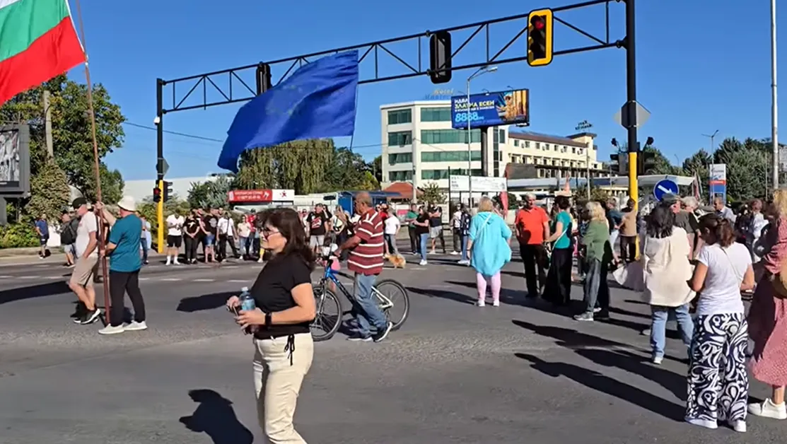 Два протеста блокираха кръстовище в София ВИДЕО
