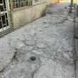 Столичен тротоар-капан дебне пешеходците вече десетилетие СНИМКИ
