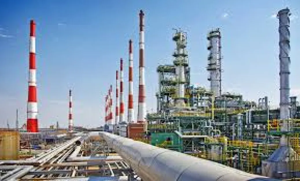 Reuters: Завод на Газпром спря дейността си след украински атаки с дронове
