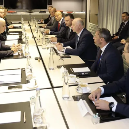 Българското правителство проучва възможността за разполагане на малки модулни реактори