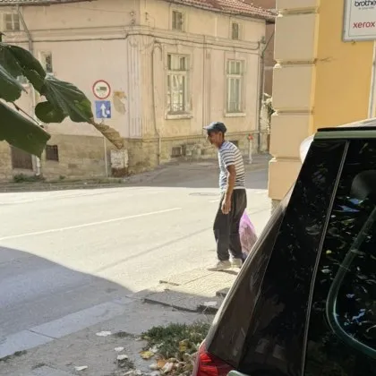 Добра постъпка на работник изпълни сърцето на майка от Габрово СНИМКА