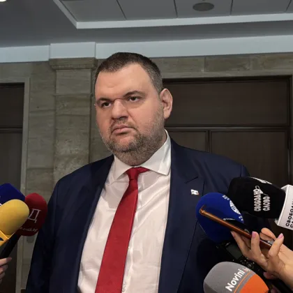 Лидерът на ДПС и ПГ на ДПС Ново начало Делян Пеевски отправи остър