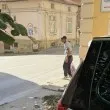Добра постъпка на работник изпълни сърцето на майка от Габрово СНИМКА