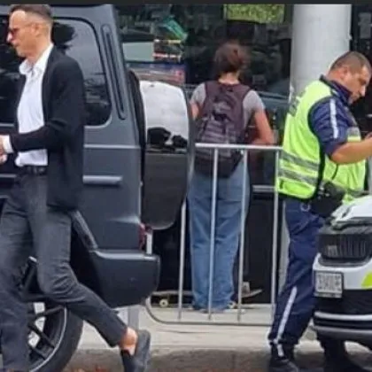 Полицаи не простиха на Бербатов СНИМКА
